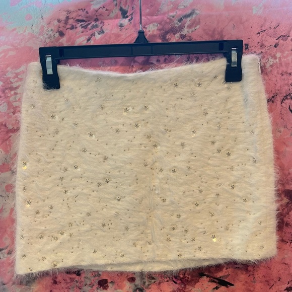 NWT ZARA MINI BEADED SKIRT SIZE S
🚨FINAL PRICE NO ACCEPT OFFERS - Picture 7 of 16